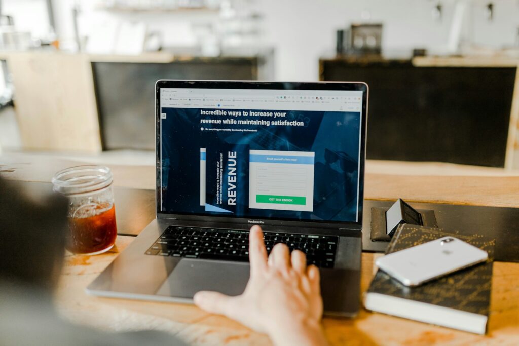 gofbjlqizfu - Improve your conversion rate turned-on MacBook